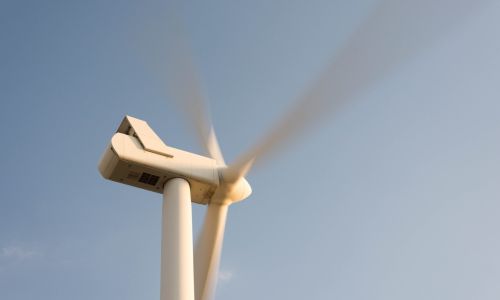 Hoe ervaren omwonenden de windmolens langs de A16?