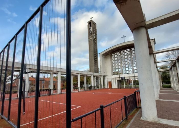NPO Radio 1 streek neer in Moerdijk dorp